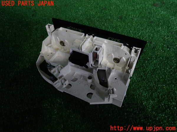 2UPJ-25636066]VW ルポGTI(6EAVY)エアコンスイッチ1 中古_m0002.jpg