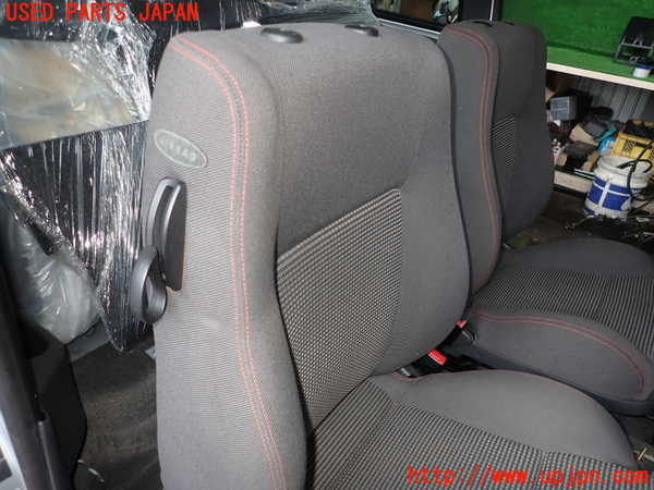 5UPJ-25637035]VW ルポGTI(6EAVY)運転席シート 中古_m0002.jpg