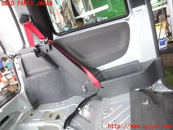 5UPJ-25637680]VW ルポGTI(6EAVY)左リアピラートリム 中古_m0003.jpg