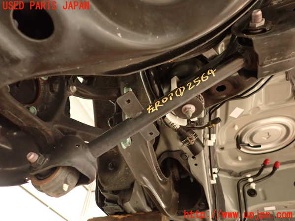 2UPJ-25645226]CX-5(KF2P)左リアロアアーム1 中古_m0001.jpg