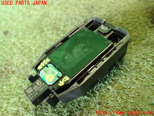 2UPJ-25646383]CX-5(KF2P)センサー3 (レインセンサー) 中古_m0002.jpg