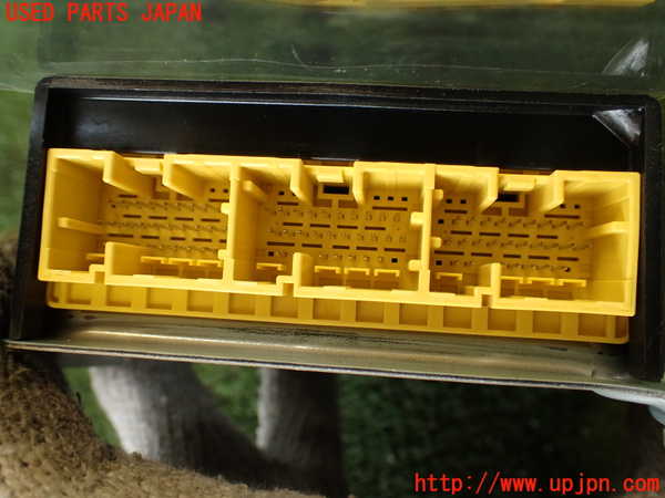 2UPJ-25646145]CX-5(KF2P)エアバッグコンピューター 中古_m0003.jpg