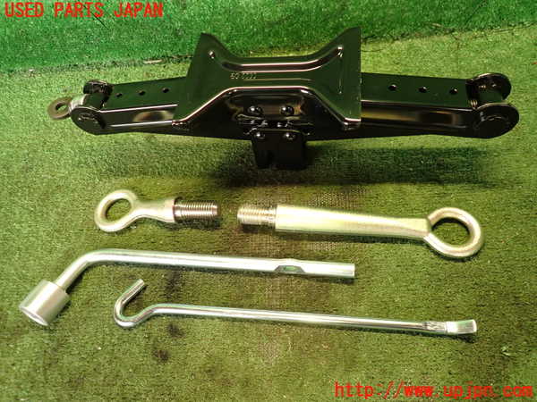 2UPJ-25647805]CX-5(KF2P)車載工具 中古_m0002.jpg