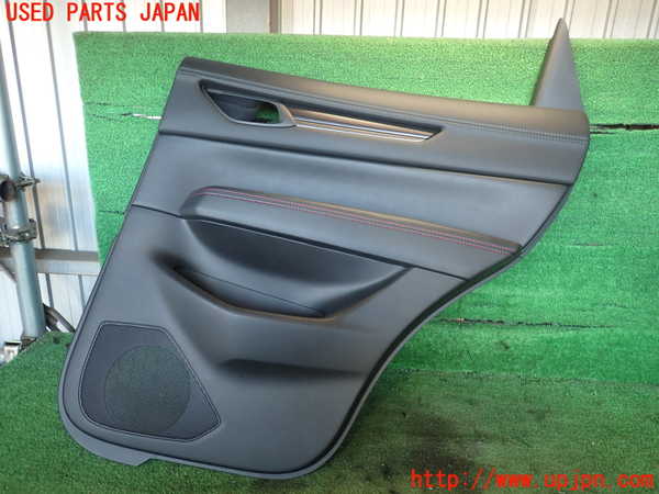 2UPJ-25641294]CX-5(KF2P)右後ドア内張り 中古_m0001.jpg