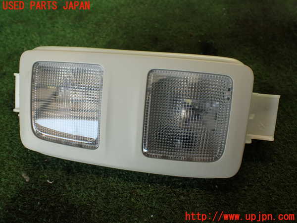 2UPJ-25646412]CX-5(KF2P)ルームランプ2 2列目 中古_m0001.jpg