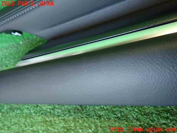2UPJ-25647691]CX-5(KF2P)内装トリム類1 中古_m0002.jpg
