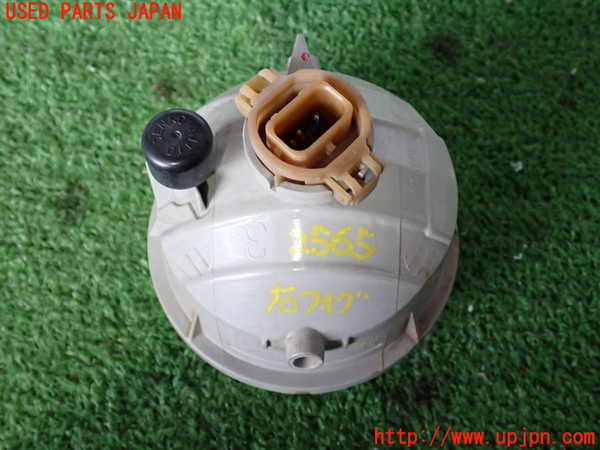 2UPJ-25651180]ジープ・グランドチェロキー(WK57A)右フォグ 中古_m0003.jpg