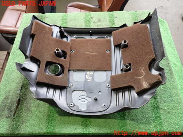 2UPJ-25652160]ジープ・グランドチェロキー(WK57A)エンジンアッパーカバー 中古_m0002.jpg