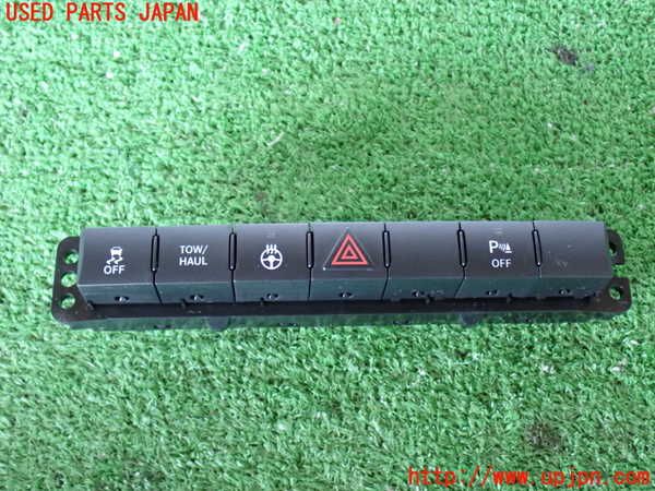 2UPJ-25656290]ジープ・グランドチェロキー(WK57A)ハザードスイッチ 中古_m0001.jpg