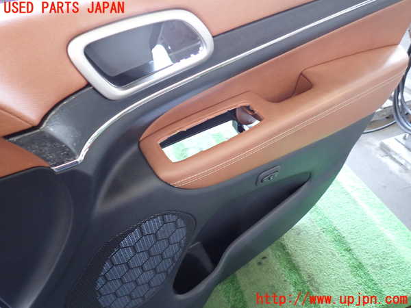 2UPJ-25651234]ジープ・グランドチェロキー(WK57A)右前ドア内張り 中古_m0003.jpg