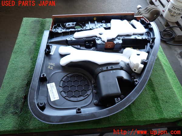 2UPJ-25651324]ジープ・グランドチェロキー(WK57A)左後ドア内張り 中古_m0005.jpg