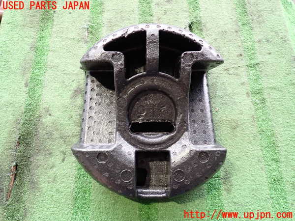 2UPJ-25657772]ジープ・グランドチェロキー(WK57A)ラゲッジトレイ2 中古_m0002.jpg