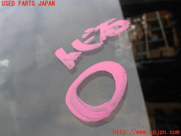 1UPJ-25661195]ボルボ・XC90(LB420TXCM)フロントガラス M495 中古_m0002.jpg