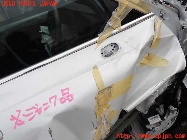 1UPJ-25661230]ボルボ・XC90(LB420TXCM)右前ドア M53 【ジャンク】_m0002.jpg