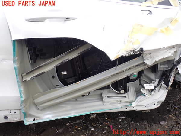 1UPJ-25661230]ボルボ・XC90(LB420TXCM)右前ドア M53 【ジャンク】_m0003.jpg