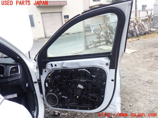 1UPJ-25661230]ボルボ・XC90(LB420TXCM)右前ドア M53 【ジャンク】_m0004.jpg