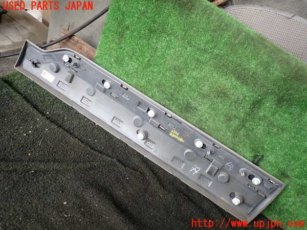 1UPJ-25661322]ボルボ・XC90(LB420TXCM)左後ドアパネル 中古_m0002.jpg