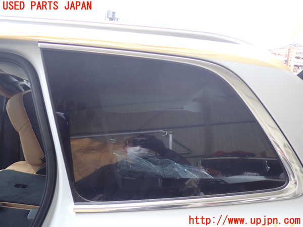 1UPJ-25661382]ボルボ・XC90(LB420TXCM)左クォーターガラス M98 中古_m0001.jpg