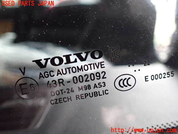1UPJ-25661382]ボルボ・XC90(LB420TXCM)左クォーターガラス M98 中古_m0002.jpg