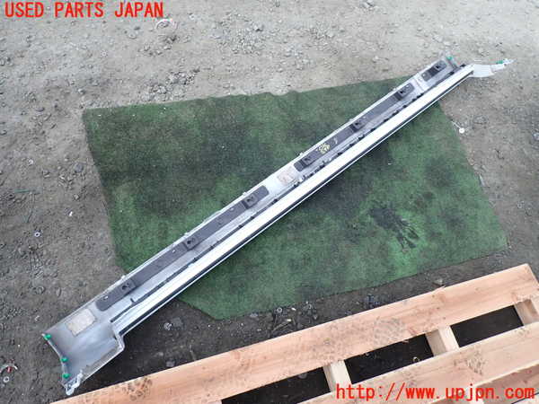 1UPJ-25661392]ボルボ・XC90(LB420TXCM)左サイドステップ 中古_m0003.jpg