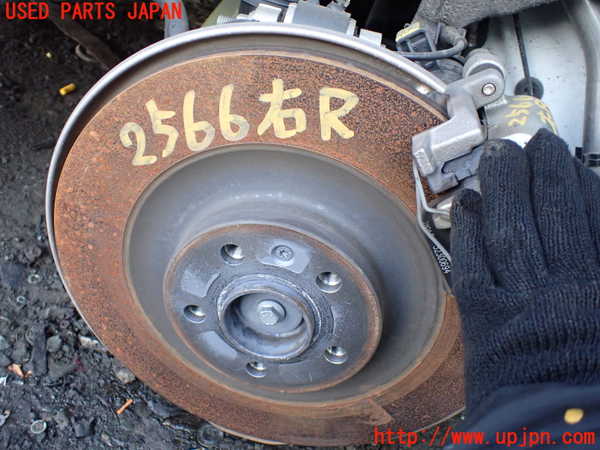 1UPJ-25664300]ボルボ・XC90(LB420TXCM)右リアナックルハブ 中古_m0001.jpg