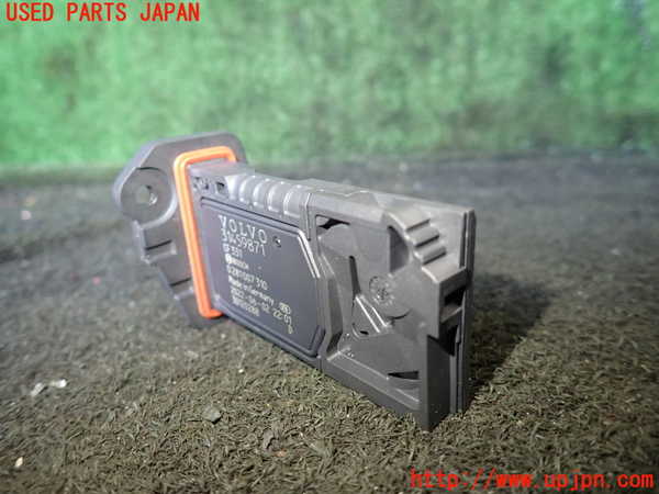 5UPJ-25666320]ボルボ・XC90(LB420TXCM)エアフロメーター 中古_m0002.jpg