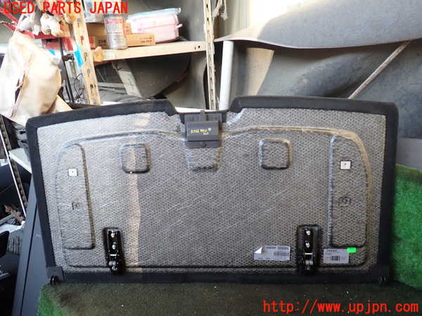 5UPJ-25667771]ボルボ・XC90(LB420TXCM)ラゲッジトレイ1 中古_m0004.jpg