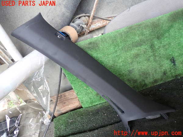 1UPJ-25667660]ボルボ・XC90(LB420TXCM)左フロントピラートリム 中古_m0001.jpg