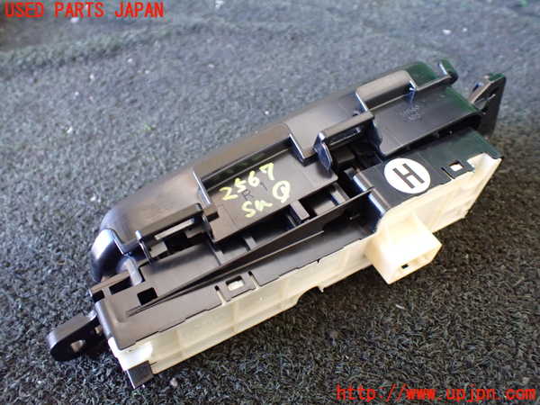 1UPJ-25676306]ヴェルファイアハイブリッド(AYH30W)スイッチ1（電動パーキング他） 中古_m0002.jpg