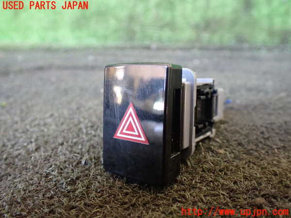 5UPJ-25676290]ヴェルファイアハイブリッド(AYH30W)ハザードスイッチ 中古_m0001.jpg