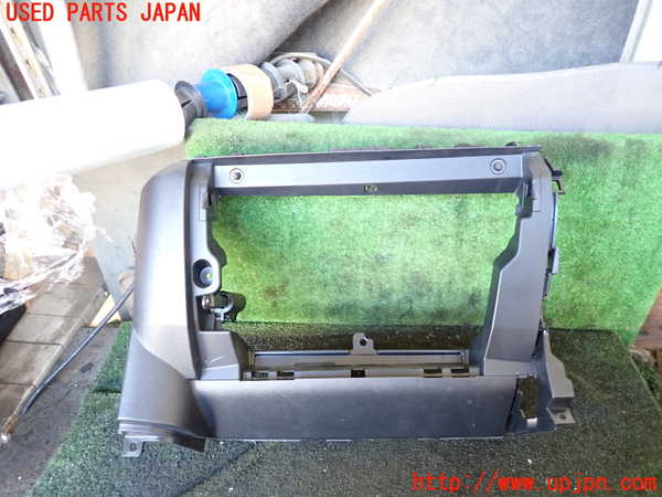 5UPJ-25677517]ヴェルファイアハイブリッド(AYH30W)グローブボックス2 中古_m0001.jpg