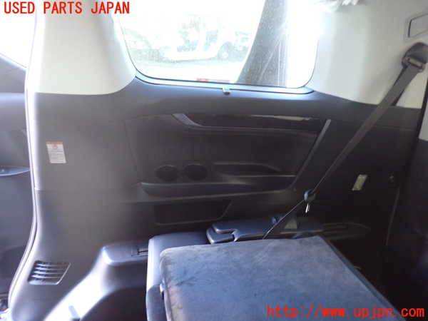 1UPJ-25677675]ヴェルファイアハイブリッド(AYH30W)右リアピラートリム 中古_m0004.jpg