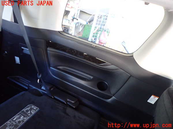 1UPJ-25677680]ヴェルファイアハイブリッド(AYH30W)左リアピラートリム 中古_m0004.jpg