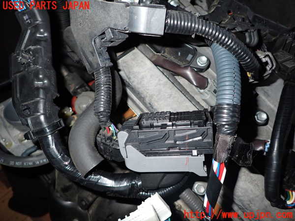 1UPJ-25682010]SAI(サイ)(AZK10)エンジン 2AZ-FXE 中古_m0003.jpg
