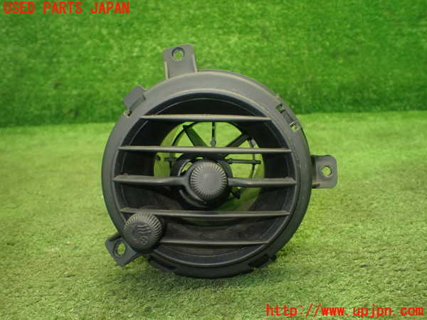 5UPJ-25697526]PTクルーザー(PT2K20)エアコン吹き出し口1 (右) 中古_m0001.jpg