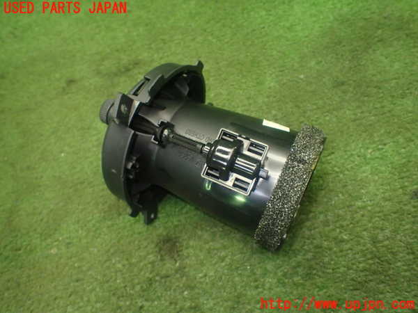 5UPJ-25697526]PTクルーザー(PT2K20)エアコン吹き出し口1 (右) 中古_m0003.jpg