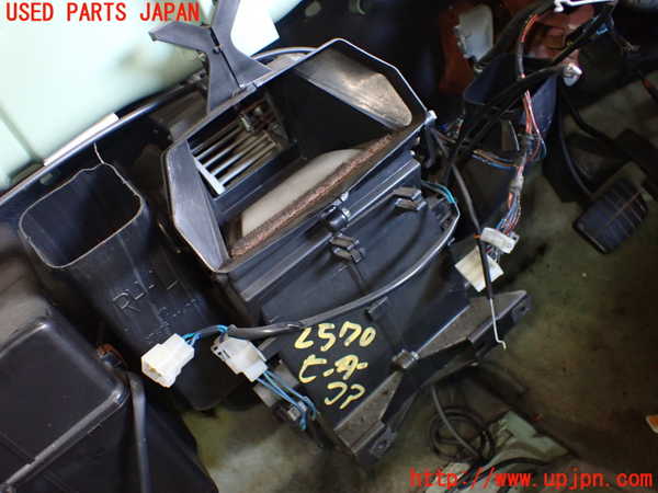 5UPJ-25706100]フィガロ(FK10)ヒーターコア 中古_m0001.jpg