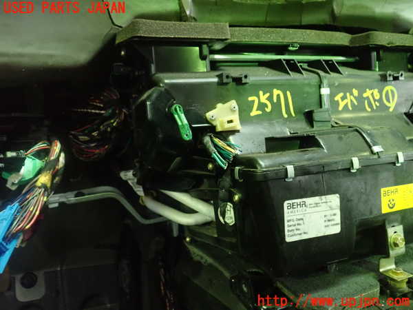 1UPJ-25716081]BMW Z3 ロードスター(CL20 E36)エバポレーター1 中古_m0002.jpg