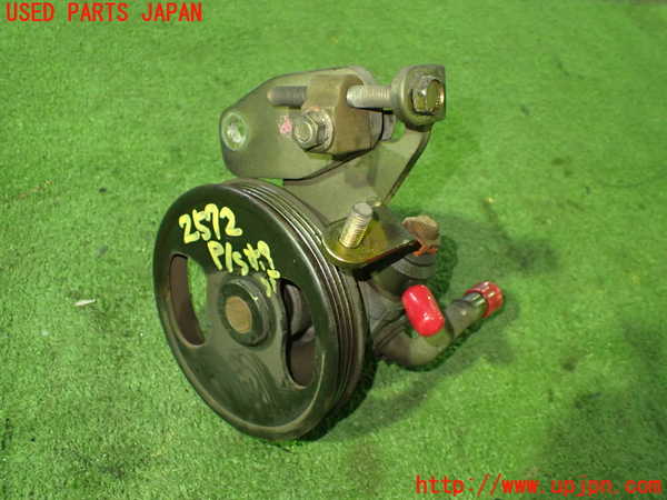 5UPJ-25724250]ロードスター(NB8C)パワステポンプ 中古_m0001.jpg