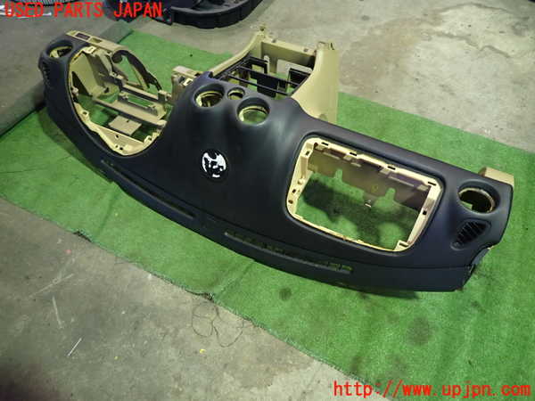 5UPJ-25727505]ロードスター(NB8C)ダッシュボード 中古_m0003.jpg