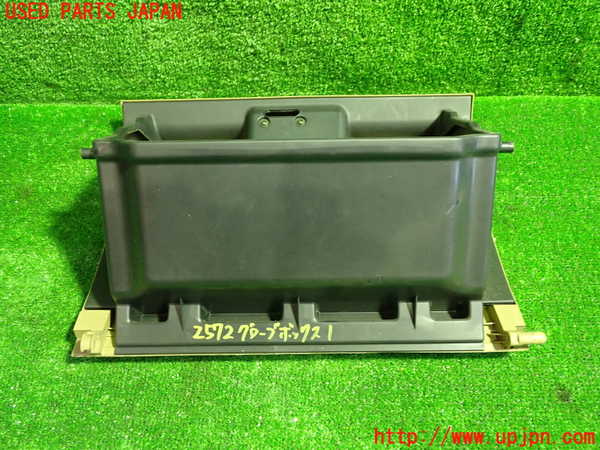 1UPJ-25727516]ロードスター(NB8C)グローブボックス1 中古_m0004.jpg