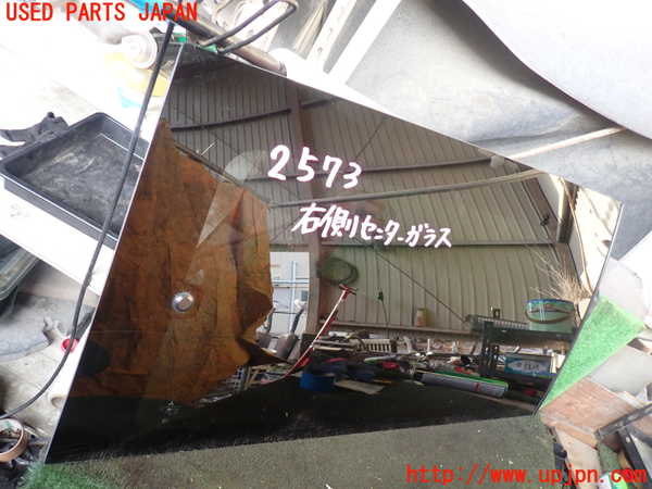 1UPJ-25731370]デリカ スペースギア(PD8W)右サイドセンターガラス ASAHI M2L4 中古_m0001.jpg