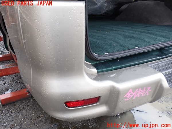 1UPJ-25731610]デリカ スペースギア(PD8W)リアバンパー 中古_m0002.jpg
