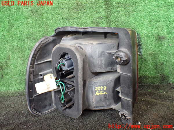 5UPJ-25731530]デリカ スペースギア(PD8W)右テールランプ 中古_m0003.jpg