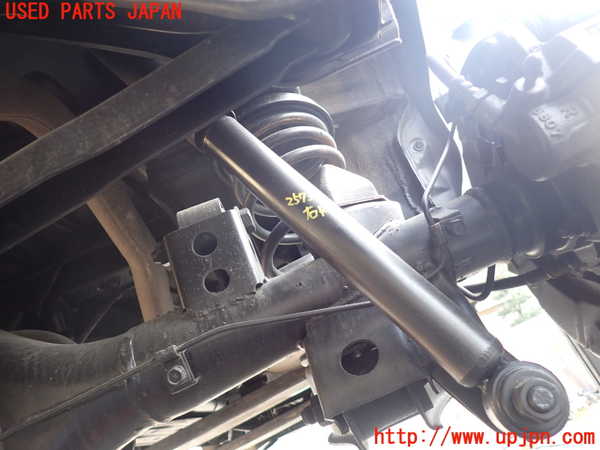 1UPJ-25735070]デリカ スペースギア(PD8W)右リアショックアブソーバー 中古_m0001.jpg
