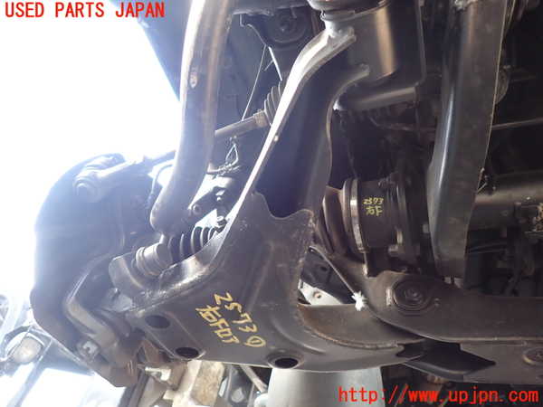 1UPJ-25735176]デリカ スペースギア(PD8W)右フロントロアアーム1 中古_m0001.jpg