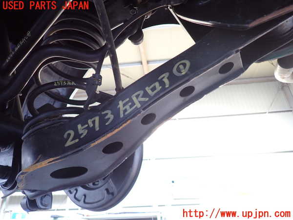 1UPJ-25735226]デリカ スペースギア(PD8W)左リアロアアーム1 中古_m0001.jpg