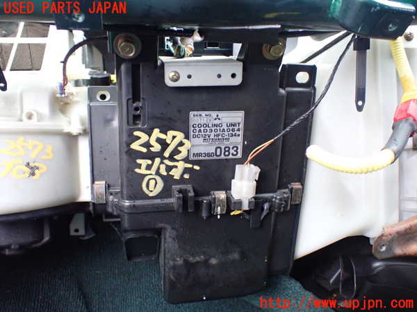 1UPJ-25736081]デリカ スペースギア(PD8W)エバポレーター1 中古_m0001.jpg