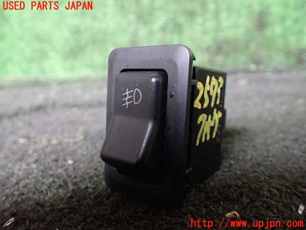 1UPJ-25736295]デリカ スペースギア(PD8W)フォグスイッチ 中古_m0001.jpg