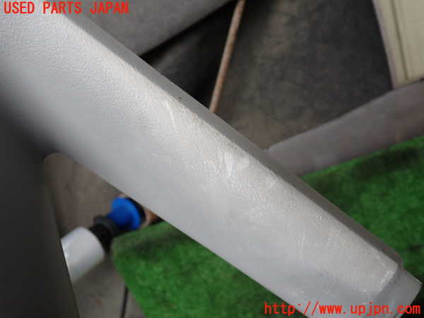 1UPJ-25737655]デリカ スペースギア(PD8W)右フロントピラートリム 中古_m0002.jpg